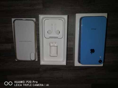 Iphone XR 64Gb Blue Excellent Condtion with Box and accesories Please Read! R1 No Reserve!