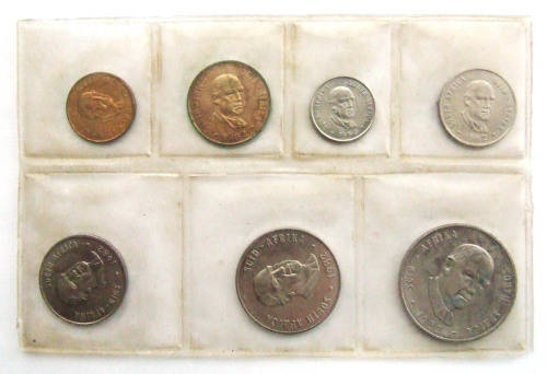 ***1982 SA Mint Pack***