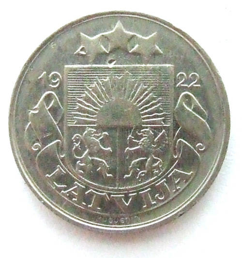 1922 Latvia 10 Santimu