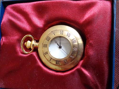 POCKET WATCH COLLECTION IN BOX NEW ..HALF-HUNTER N0 66