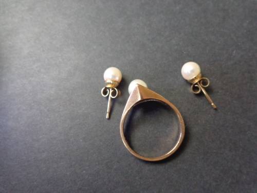 PEARL RING + EARRINGS .SEE SCANS READ ON.