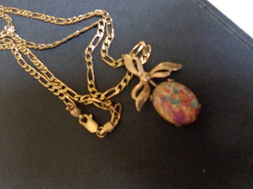 GREAT 60 CM 9CT GOLD CHAIN WITH 9CT PENDANT.SEE SCANS READ ON.
