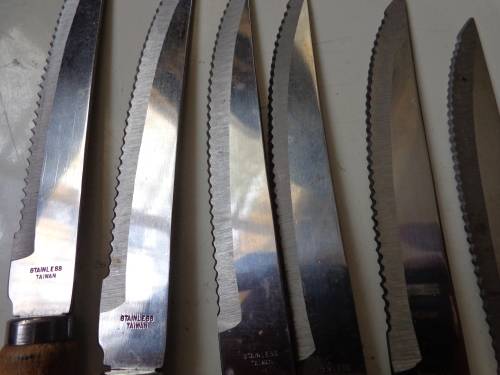 WOODHANDLE BRAAI SET SEE SCANS READ ON