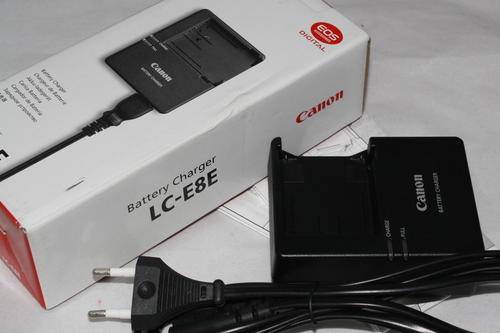 Canon genuine LC-E8E  Battery Charger for Canon 550D, 600D, 650D, 700D
