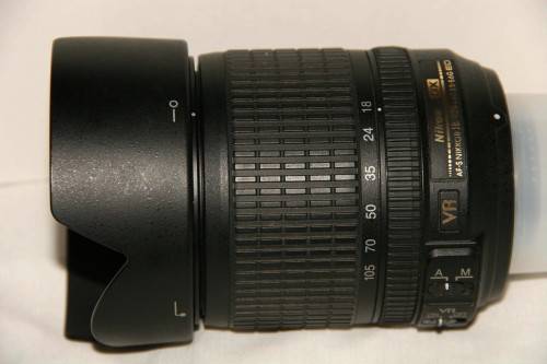 Nikon AF-S DX 18-105mm f/3.5-5.6 VR