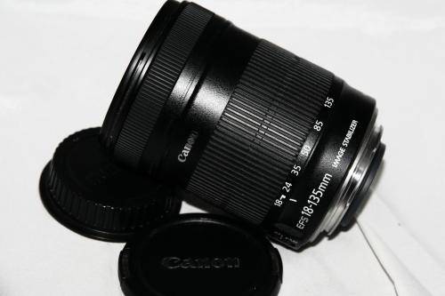Canon EF-S 18-135mm f/3.5-5.6 IS