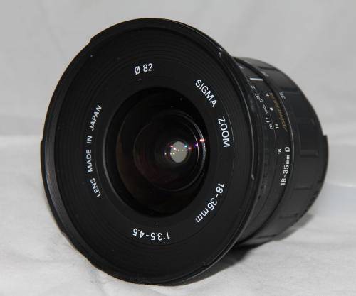 Sigma 18-35mm f/3.5-4.5 D  (FX)  budget Full Frame Nikon Lens