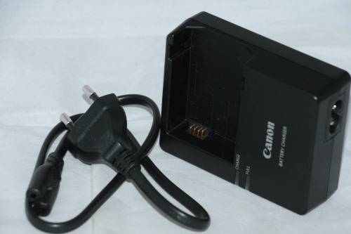 Canon LP-E8 Battery Charger for  for EOS 550D / 600D / 650D / 700D