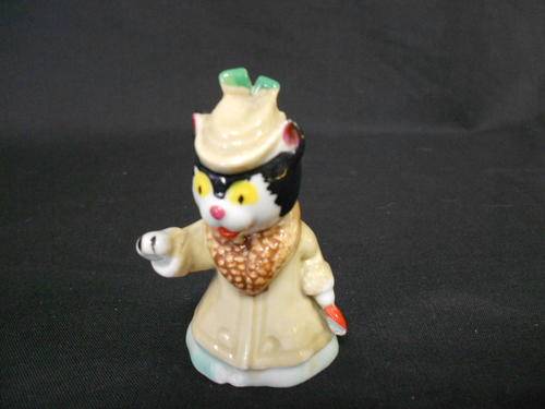 Ceramic cartoon cat - as per photo