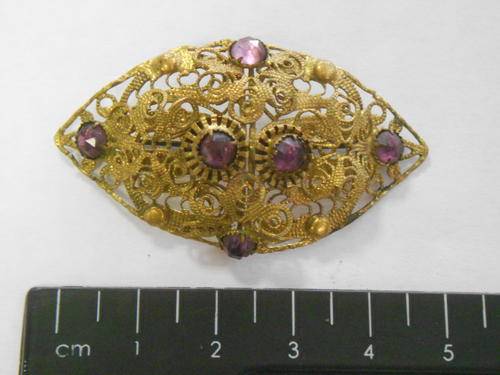 Vintage gold coloured brooch with purple stones, made in Czechoslovakia - CRAZY R1 AUCTION