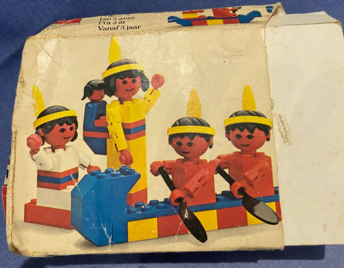 for ConLun1687 **VINTAGE Lego Canoe set
