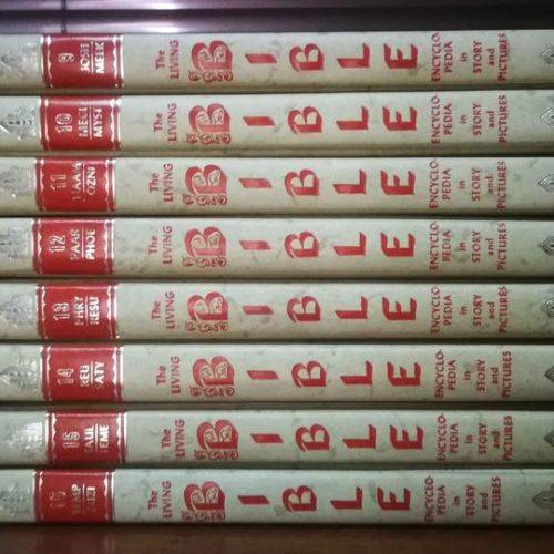 The Living Bible Encyclopedia - Full 16 Volume Art Treasure Edition. 1968..