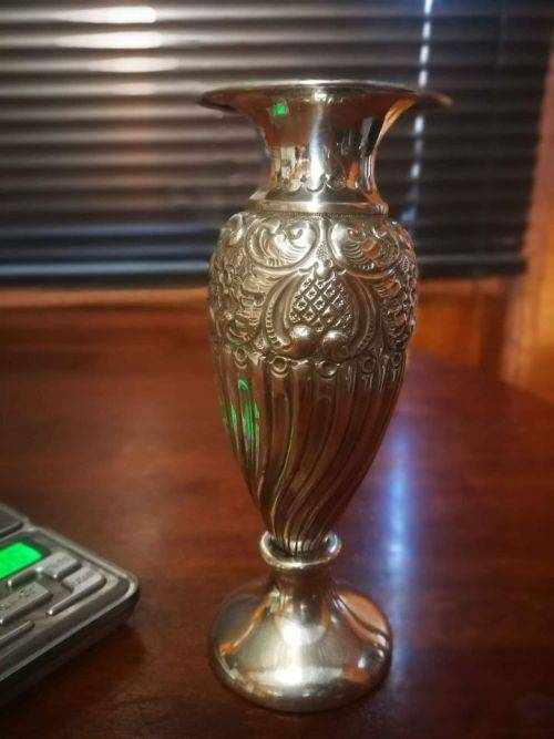 *Late Entry* Beautiful Hallmarked 925 sterling silver Vase. 160g.