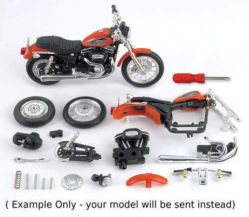 Harley-Davidson 2000 FXSTD Softail Deuce 1:18 Scale Assembly Line Model