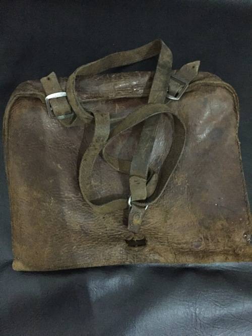 Vintage leather bag!!!!