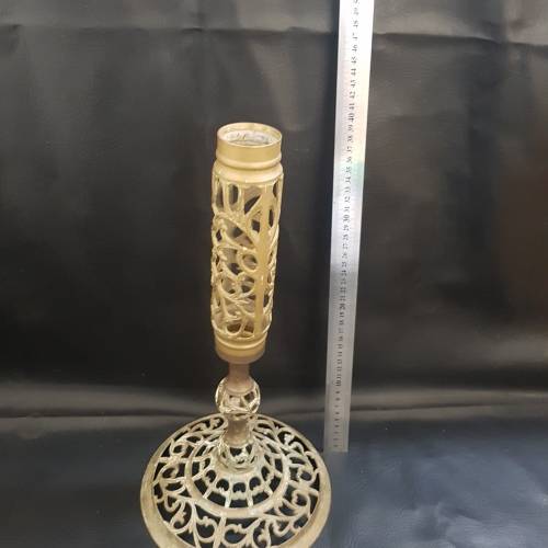 Highly detailed brass stand!!!!!!