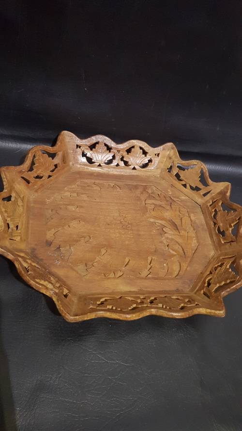 Beatifull hand carved wooden items bid for all!!!!