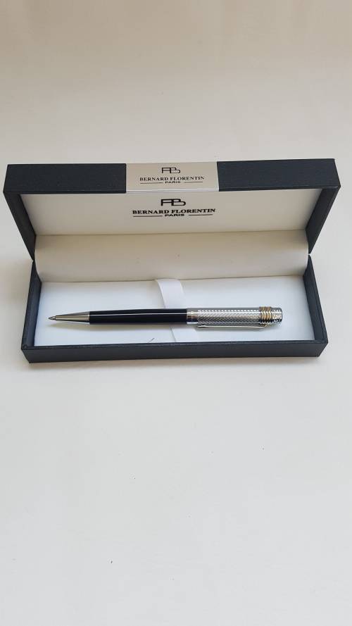 Bernard Florentin Paris pen in  box !!!!!!