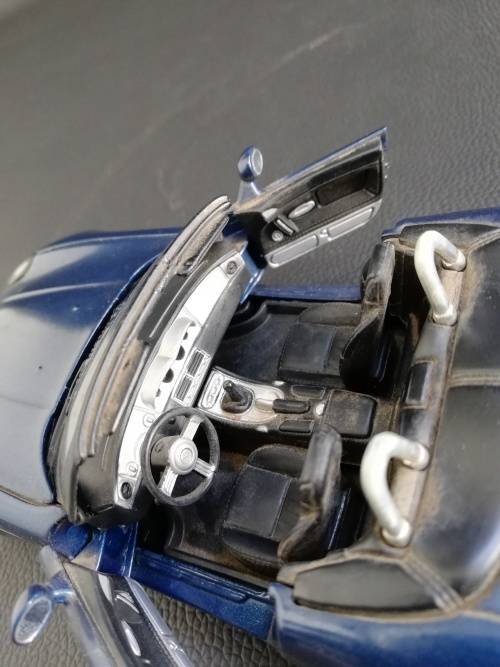 Die cast BMW Z8 scale 1/24!!!!!