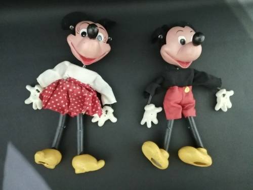 Micky and miny mouse puppets bid for both 25cm in length!!!!