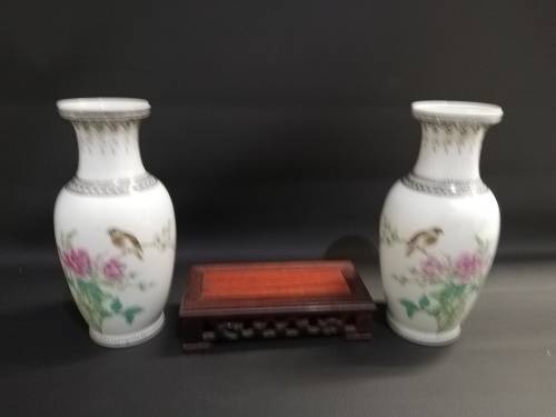Two beautiful Highly detailed vases with stand bid for both!!!!!