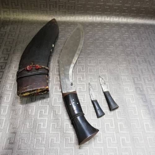 Large vintage rare knife in leather case!!!!