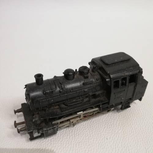Heavy train locomotive made in Germany and sar coach bid for both!!!!