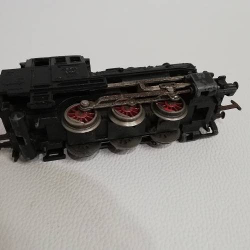 Heavy train locomotive made in Germany and sar coach bid for both!!!!