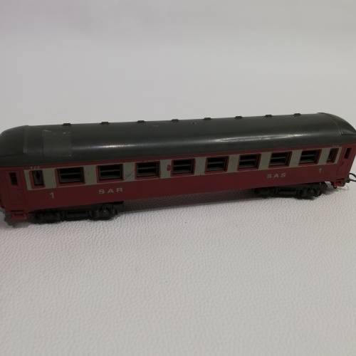 Heavy train locomotive made in Germany and sar coach bid for both!!!!
