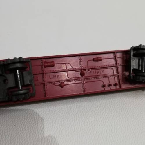Heavy train locomotive made in Germany and sar coach bid for both!!!!