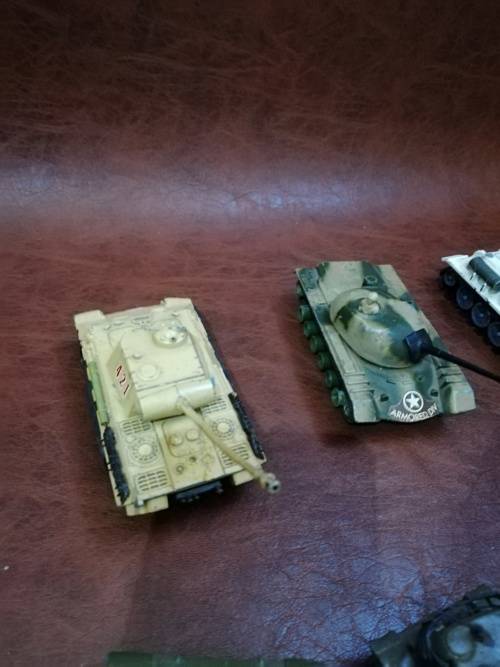 Vintage die cast military tanks bid for all!!