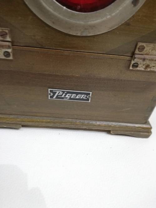 VINTAGE PIGEON WOODEN LIGHT BOX MADE IN JAPAN NOT TESTED!!!!