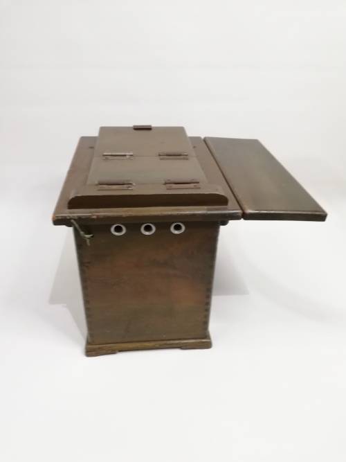 VINTAGE PIGEON WOODEN LIGHT BOX MADE IN JAPAN NOT TESTED!!!!