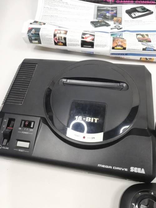 SUPER RARE SEGA MEGA DRIVE 1 WITH BOX AND SONIC GAME TESTED WORKING 100%!!!!!
