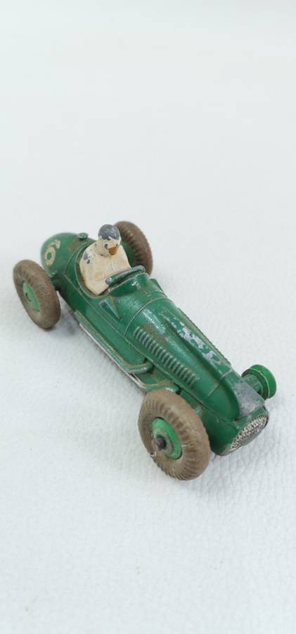 RARE VINTAGE DINKY TOYS COOPER BRISTOL MADE IN ENGLAND MACCANO 233!!!!