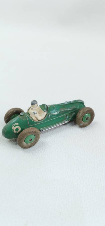 RARE VINTAGE DINKY TOYS COOPER BRISTOL MADE IN ENGLAND MACCANO 233!!!!