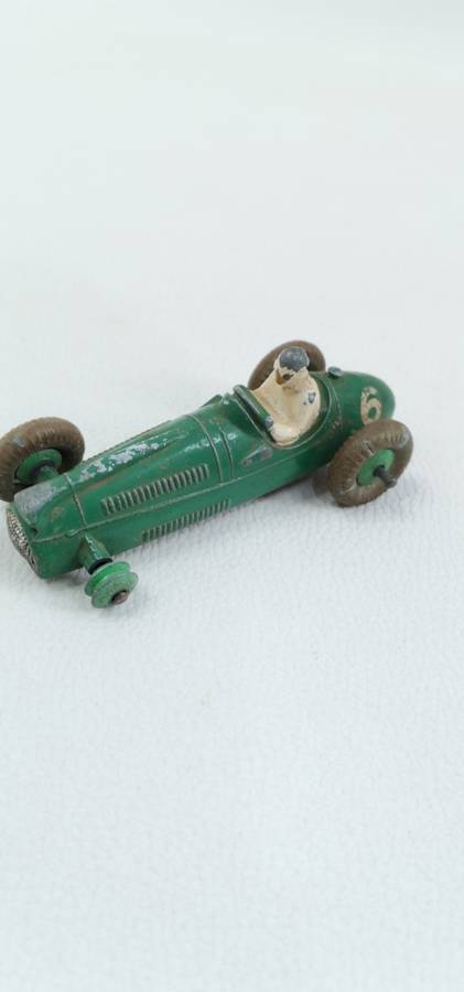 RARE VINTAGE DINKY TOYS COOPER BRISTOL MADE IN ENGLAND MACCANO 233!!!!