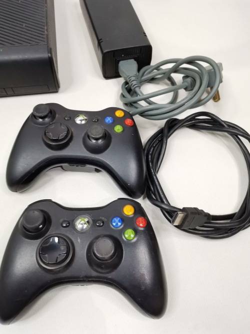 XBOX 360 COMPLETE WORKING!!!!