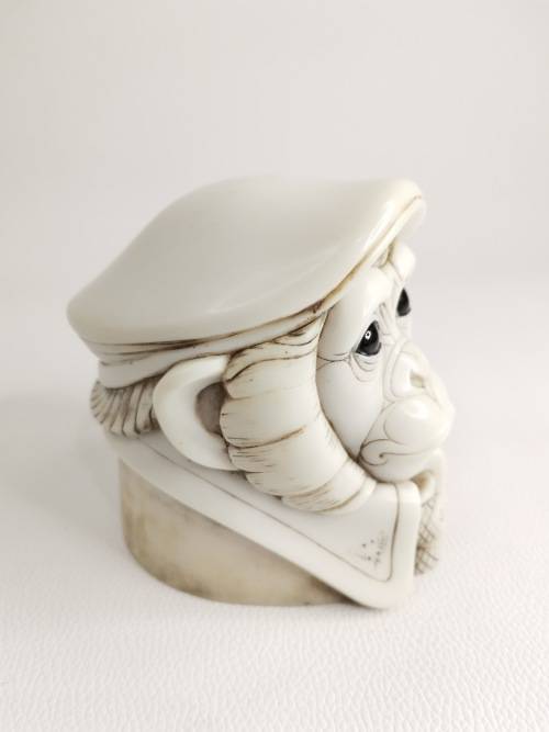 SUPER RARE MOST  DESIRABLE JOHN BICCARD CRUSHED MARBLE  SCULPTURE PIE FACE 10CM TALL!! !!!!