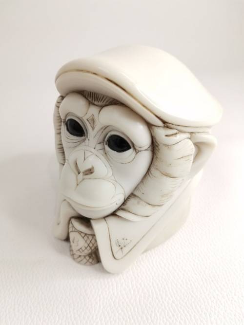 SUPER RARE MOST  DESIRABLE JOHN BICCARD CRUSHED MARBLE  SCULPTURE PIE FACE 10CM TALL!! !!!!