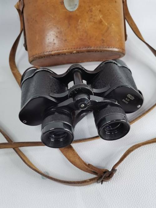 BINOCULARS MEOPTA 8x30 WITH LEATHER CASE!!!!