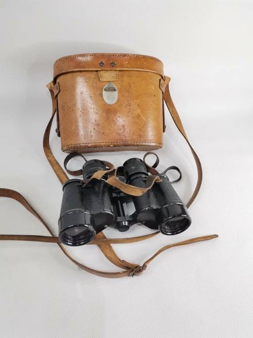 BINOCULARS MEOPTA 8x30 WITH LEATHER CASE!!!!