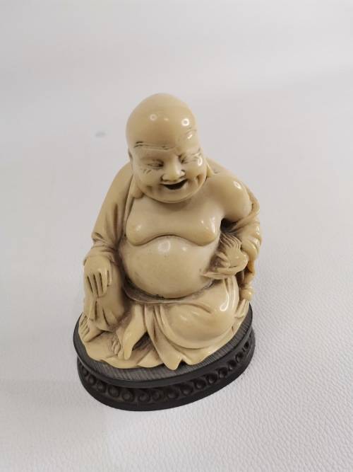 Beautiful highly detailed budah with stamp at the bottom!!!!