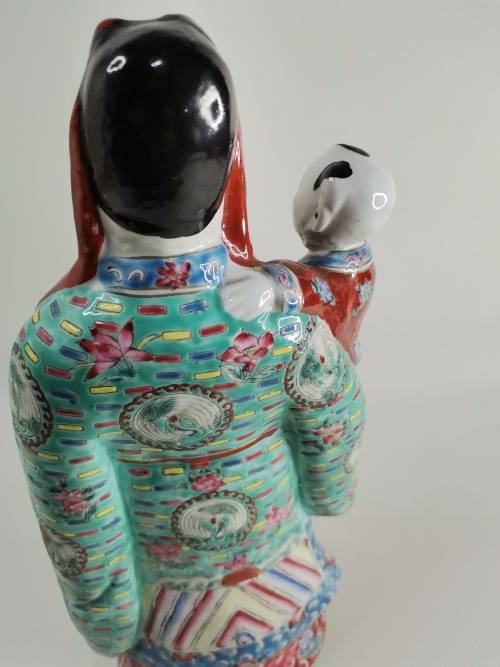 LARGE HIGHLY DETAILED CHINESE 34CM LARGE FIGURE NOT DAMAGED!!!!