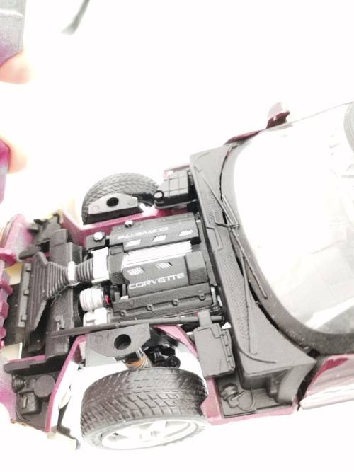 ORIGINAL HIGHLY DETAILED CORVETTE DIE CAST SCALE 1 /18!!!!