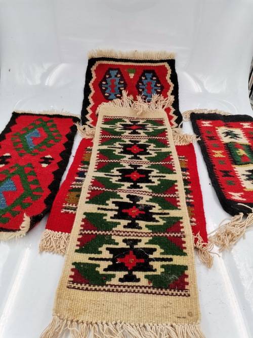 Collection of beautiful mini rugs bid for all!!!!