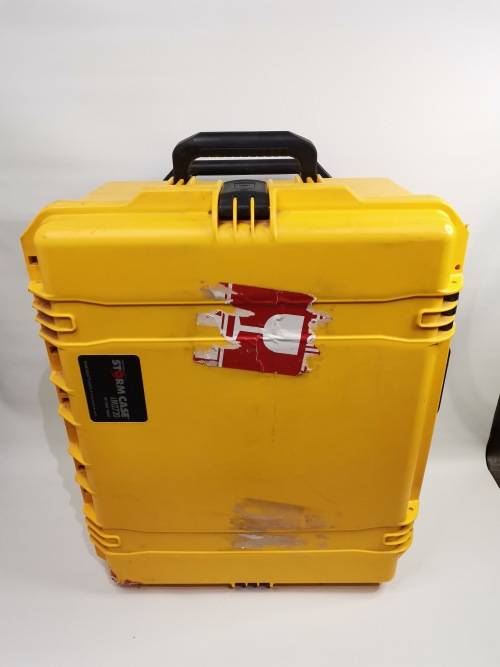 IM2720 STORM TRACK CASE YELLOW WATERPROOF CASE!!!