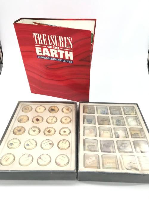 Collection of treasures of the earth with books !!!