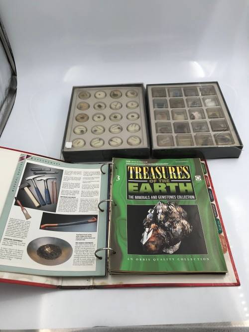 Collection of treasures of the earth with books !!!