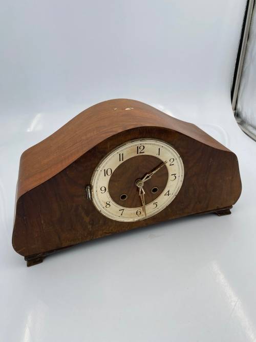 VINTAGE WOODEN CLOVK NOT TESTED 42CM TALL AS SEEN ON PICTURES!!!!